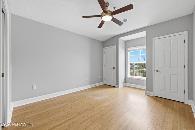 400 14TH Avenue N B, Jacksonville Beach, FL 32250