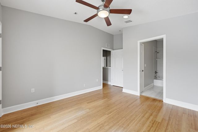 400 14TH Avenue N B, Jacksonville Beach, FL 32250