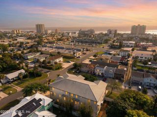 400 14TH Avenue N B, Jacksonville Beach, FL 32250