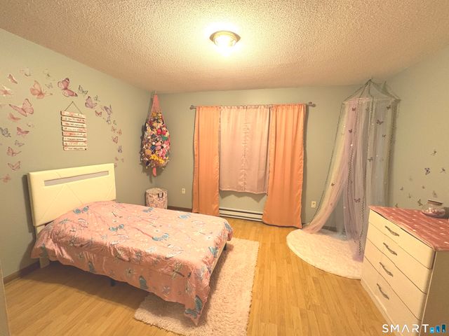 13 Holt Street APT 49, Plymouth, CT 06786