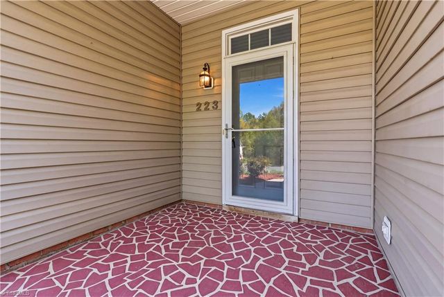 223 Misty Waters Lane, Jamestown, NC 27282