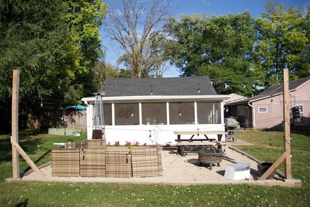 W9592 Lake Drive, Edgerton, WI 53534