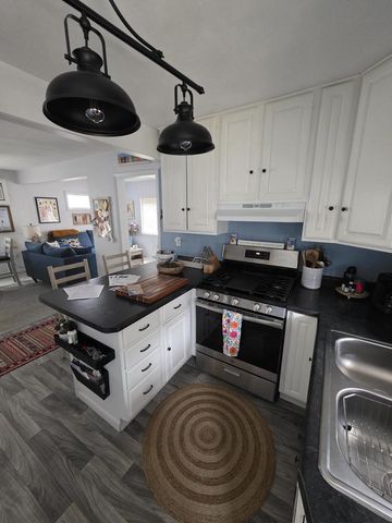 W9592 Lake Drive, Edgerton, WI 53534