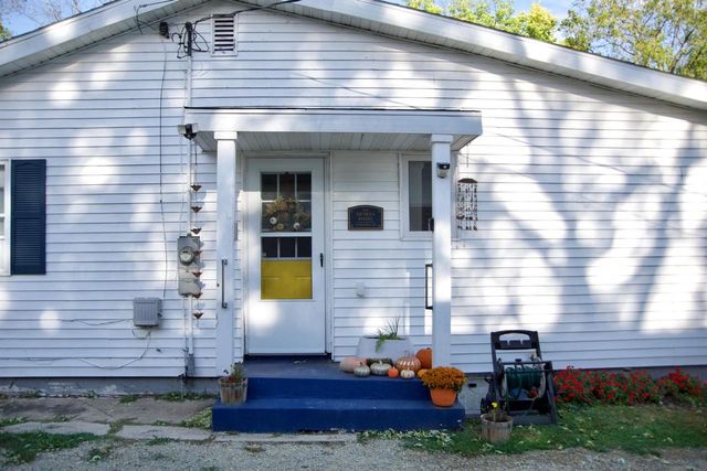 W9592 Lake Drive, Edgerton, WI 53534