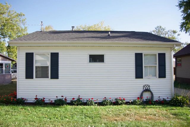 W9592 Lake Drive, Edgerton, WI 53534