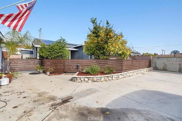 2067 Lomita, Lomita, CA 90717