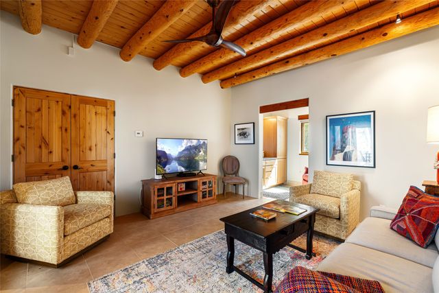 11 Pulitzer Trail E, Santa Fe, NM 87506