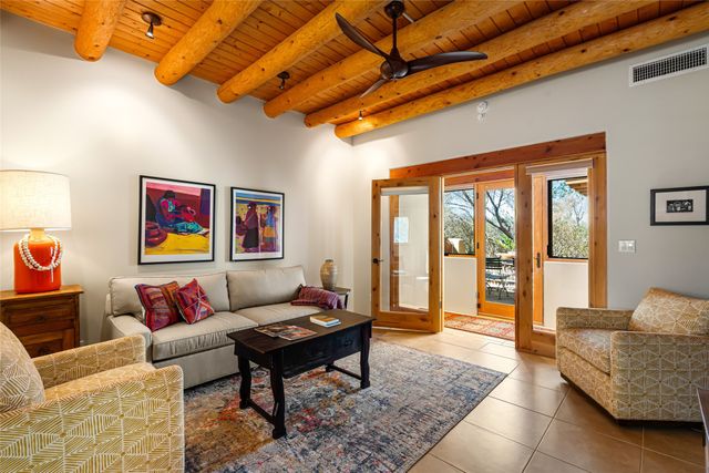 11 Pulitzer Trail E, Santa Fe, NM 87506