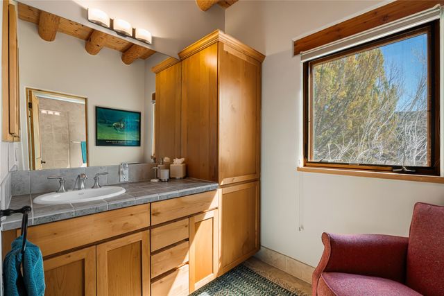 11 Pulitzer Trail E, Santa Fe, NM 87506