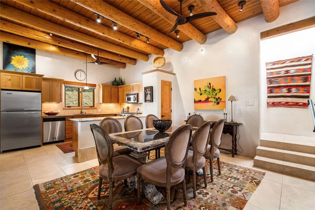 11 Pulitzer Trail E, Santa Fe, NM 87506