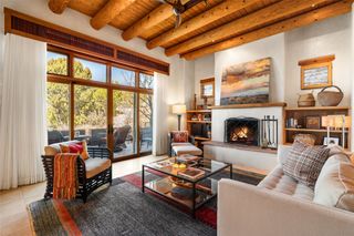 11 Pulitzer Trail E, Santa Fe, NM 87506