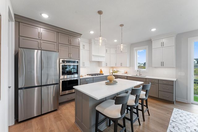 18278 104th Avenue N, Maple Grove, MN 55311