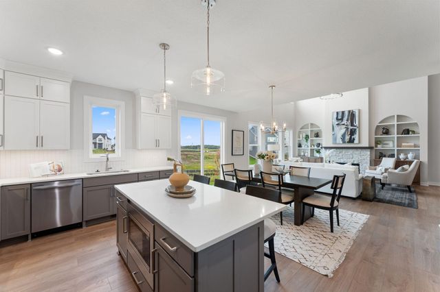 18278 104th Avenue N, Maple Grove, MN 55311