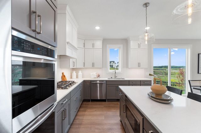 18278 104th Avenue N, Maple Grove, MN 55311