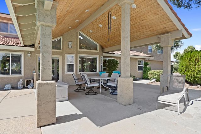 925 Townhill Rd, Oakdale, CA 95361