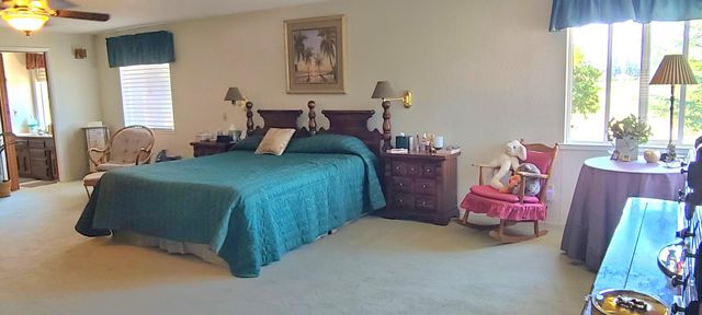 925 Townhill Rd, Oakdale, CA 95361