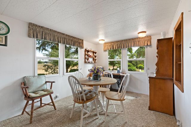 925 Townhill Rd, Oakdale, CA 95361