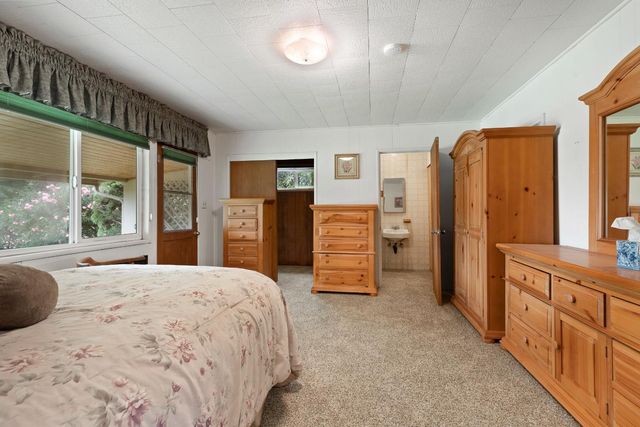 925 Townhill Rd, Oakdale, CA 95361