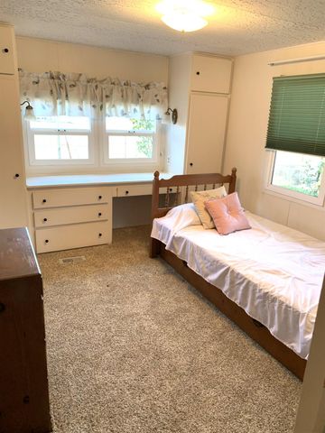 925 Townhill Rd, Oakdale, CA 95361