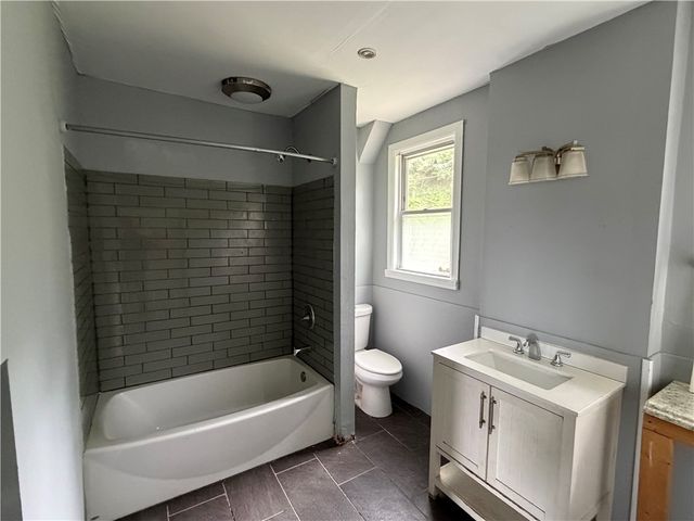 549 Thompson, Donora, PA 15033