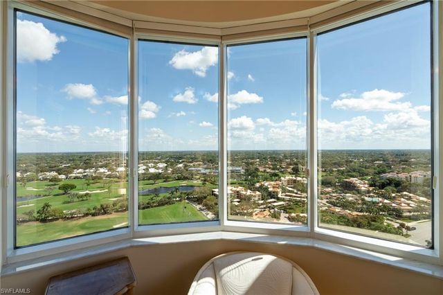 6825 Grenadier BLVD PH1, Naples, FL 34108