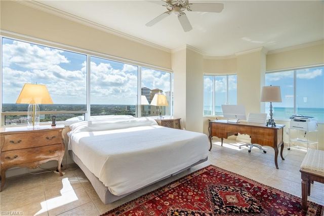 6825 Grenadier BLVD PH1, Naples, FL 34108