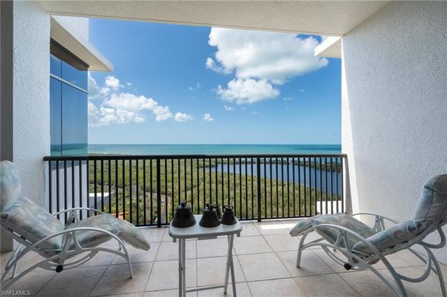 6825 Grenadier BLVD PH1, Naples, FL 34108