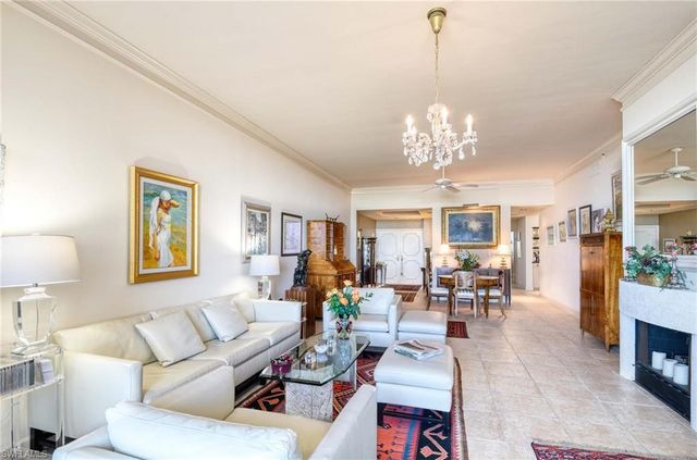 6825 Grenadier BLVD PH1, Naples, FL 34108