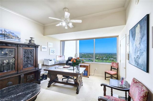 6825 Grenadier BLVD PH1, Naples, FL 34108