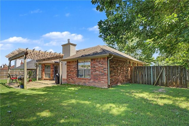 1580 London Terrace, Springdale, AR 72764