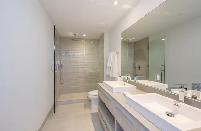 4010 S Ocean Drive R2104, Hollywood, FL 33019