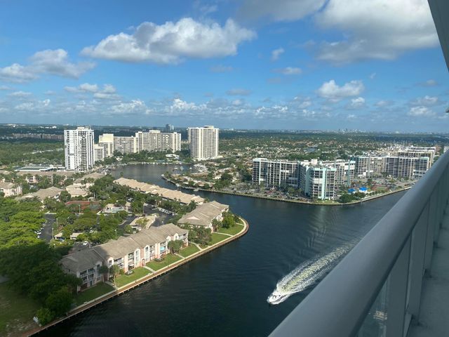 4010 S Ocean Drive R2104, Hollywood, FL 33019