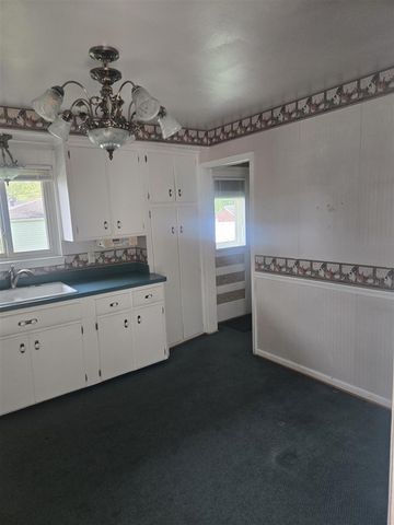 4203 Manor Avenue, Royal Oak, MI 48073