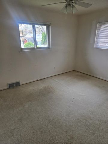 4203 Manor Avenue, Royal Oak, MI 48073