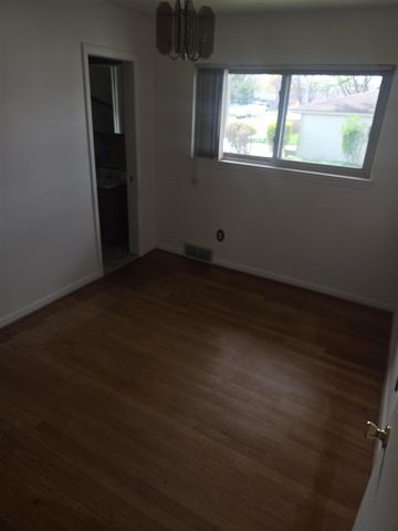 4203 Manor Avenue, Royal Oak, MI 48073