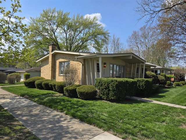 4203 Manor Avenue, Royal Oak, MI 48073