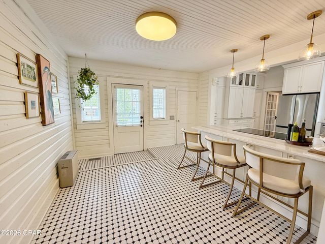 4473 Putnam Street, Marianna, FL 32446