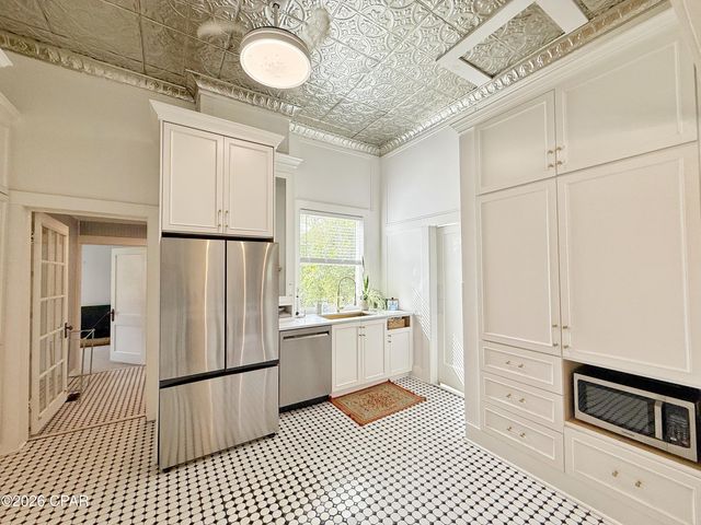 4473 Putnam Street, Marianna, FL 32446