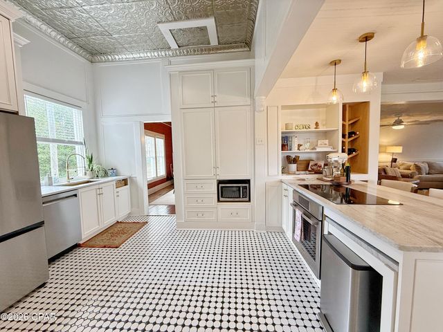 4473 Putnam Street, Marianna, FL 32446