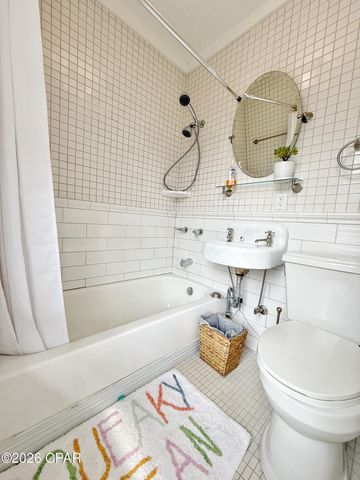 4473 Putnam Street, Marianna, FL 32446