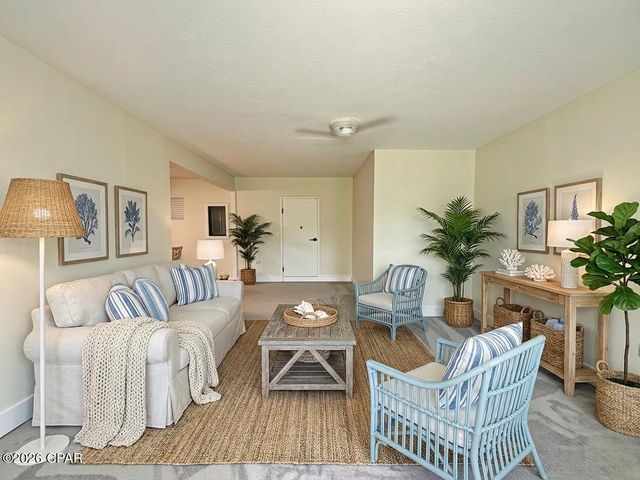 4473 Putnam Street, Marianna, FL 32446