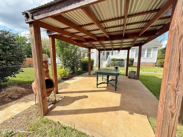 4473 Putnam Street, Marianna, FL 32446