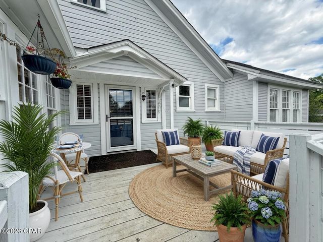 4473 Putnam Street, Marianna, FL 32446