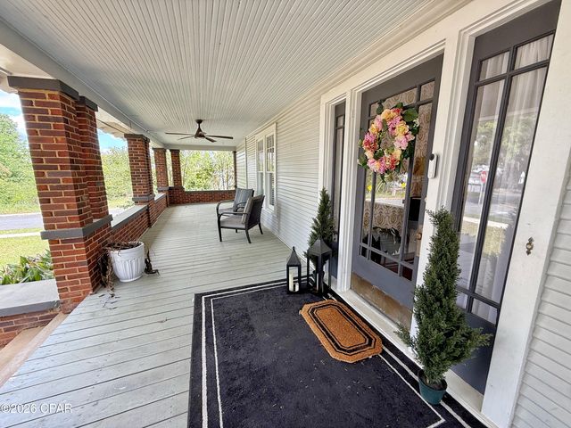 4473 Putnam Street, Marianna, FL 32446