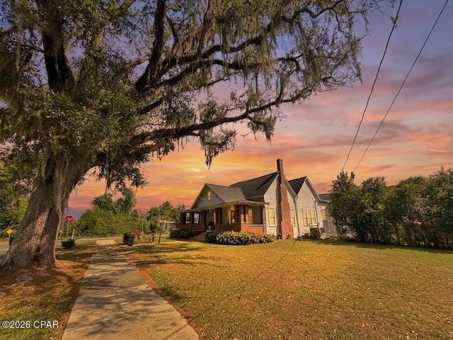 4473 Putnam Street, Marianna, FL 32446