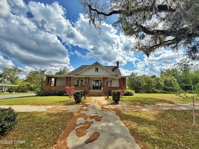 4473 Putnam Street, Marianna, FL 32446