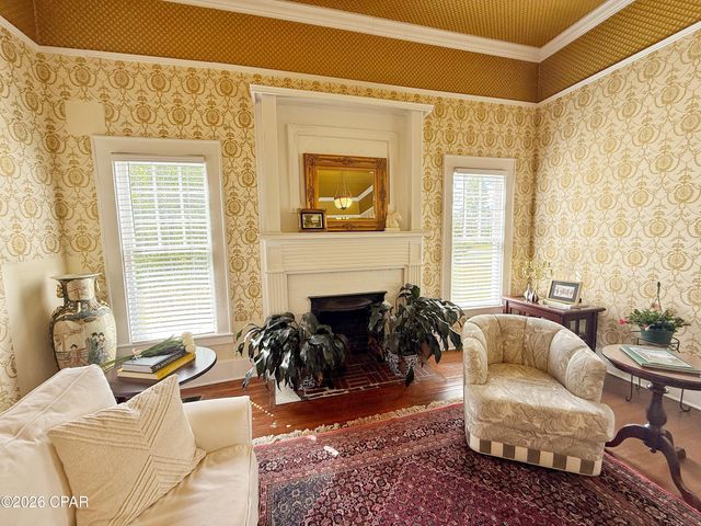 4473 Putnam Street, Marianna, FL 32446