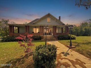 4473 Putnam Street, Marianna, FL 32446