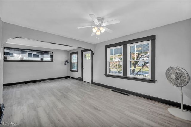 9302 Park Heights Avenue, Garfield Heights, OH 44125