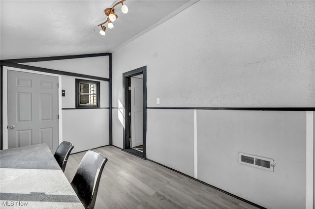 9302 Park Heights Avenue, Garfield Heights, OH 44125